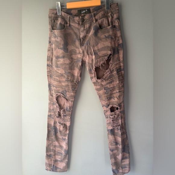 Urban ID, size 30/32, fitted skinny camo distressed denim jeans - Picture 2 of 6